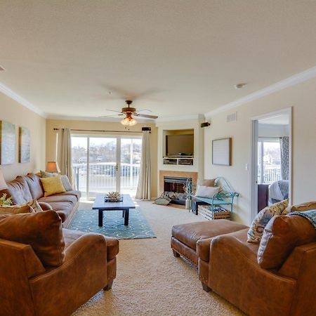 Lakefront Osage Beach Condo With Pool And Water Views! Exteriör bild