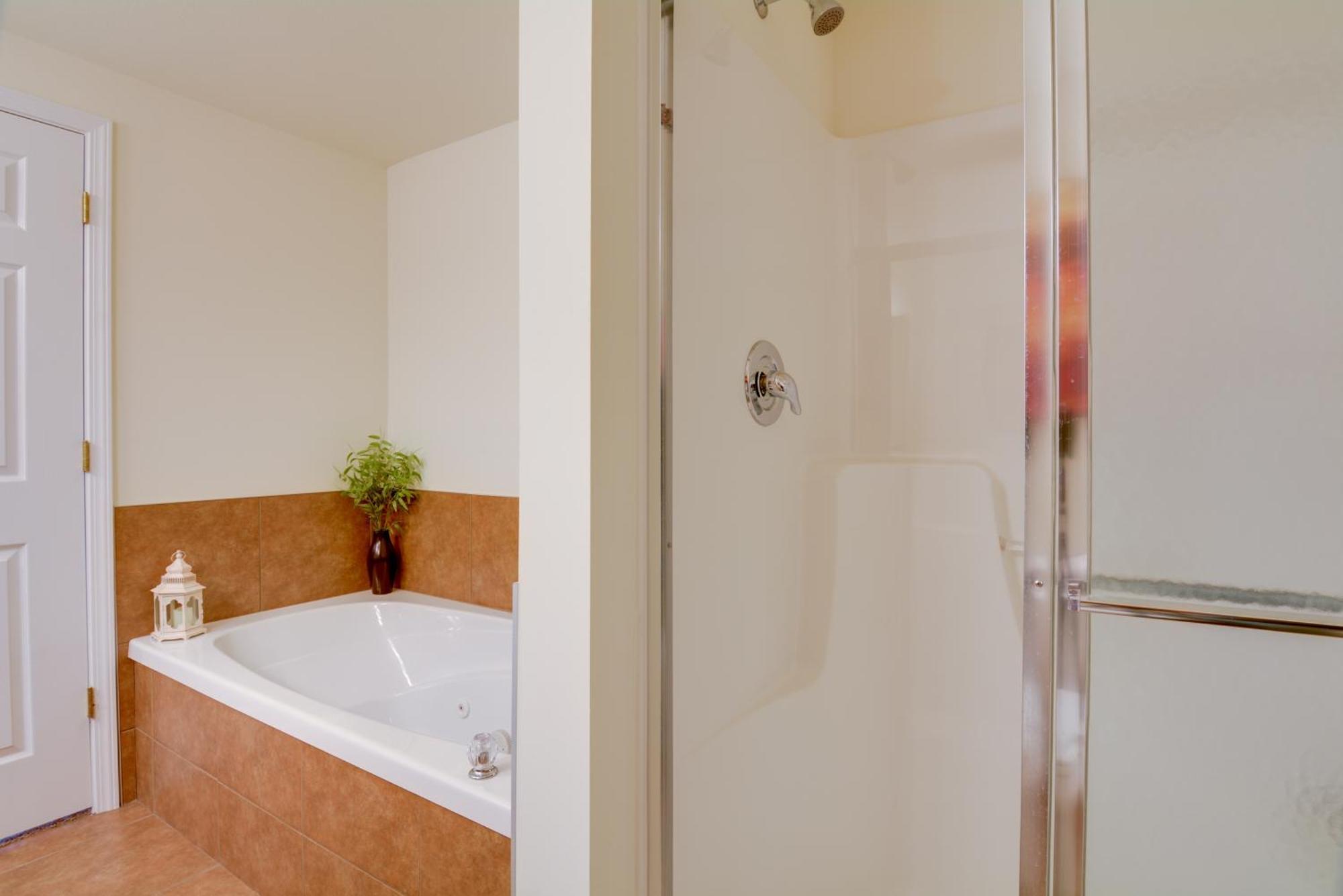 Lakefront Osage Beach Condo With Pool And Water Views! Exteriör bild