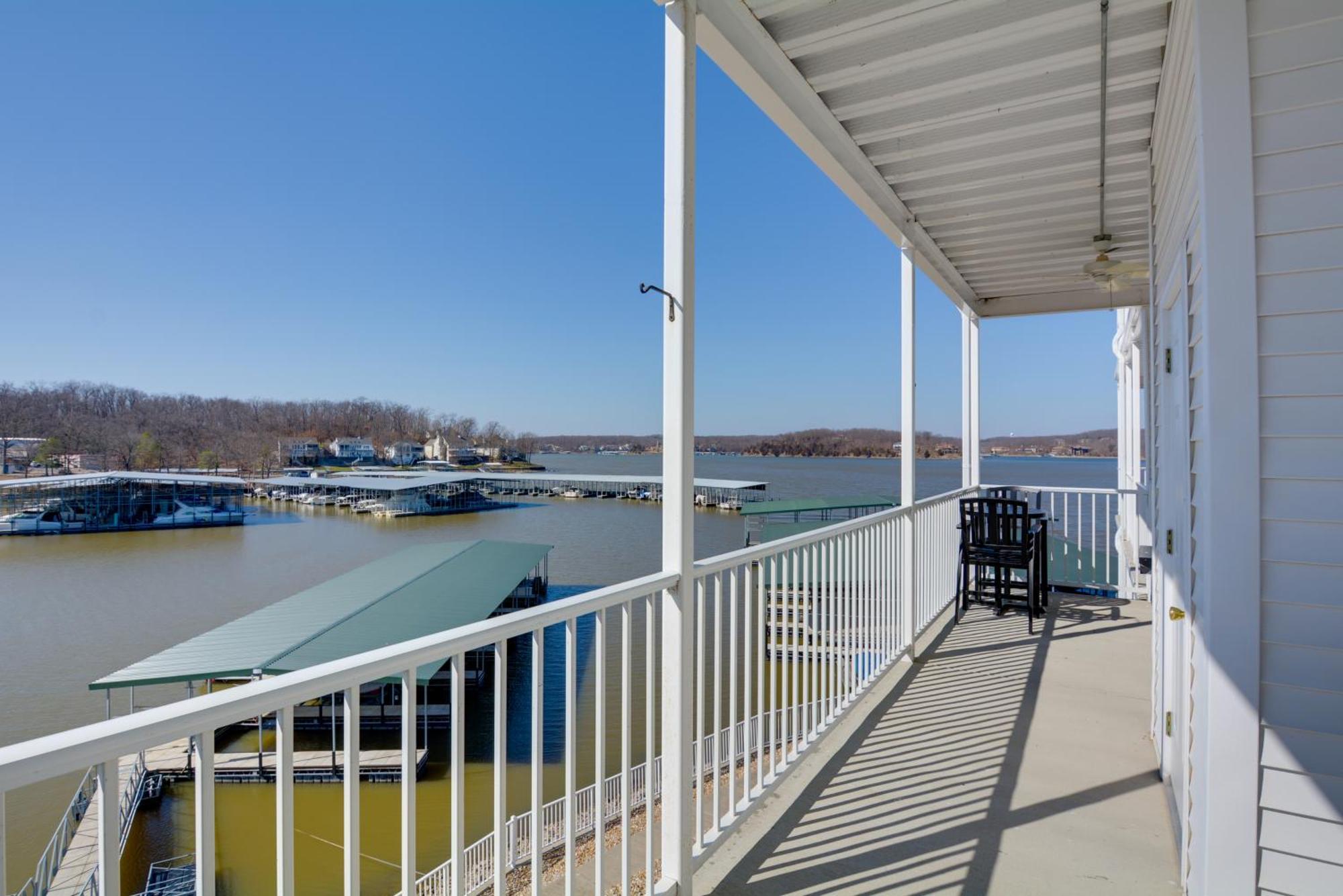 Lakefront Osage Beach Condo With Pool And Water Views! Exteriör bild
