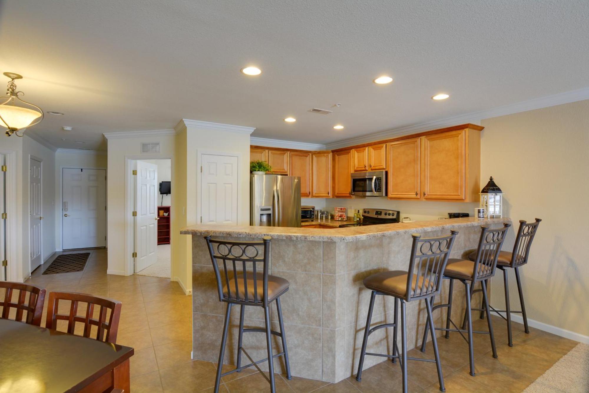 Lakefront Osage Beach Condo With Pool And Water Views! Exteriör bild