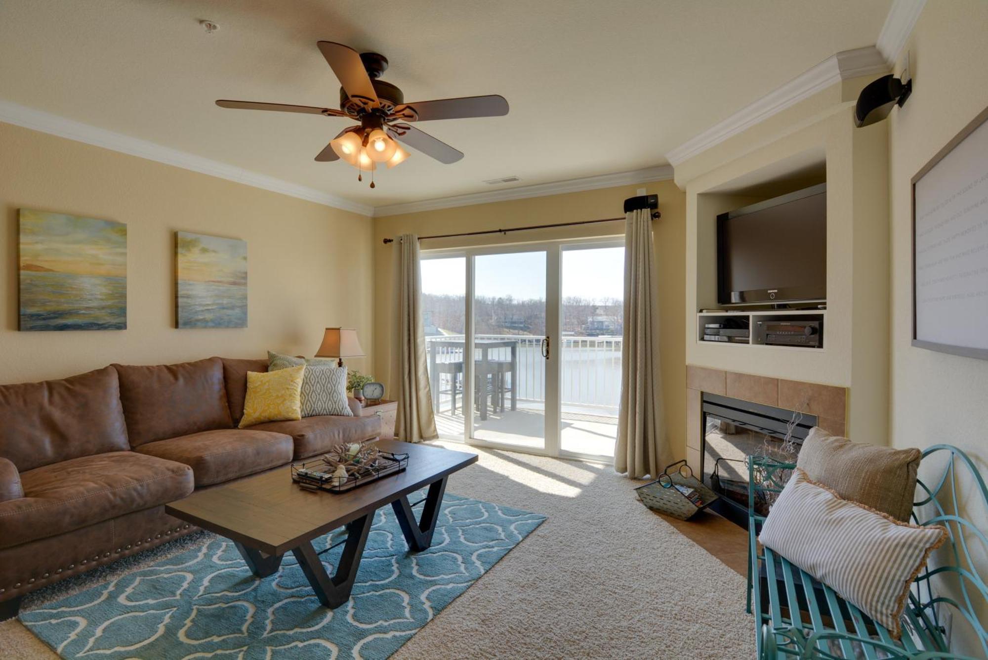 Lakefront Osage Beach Condo With Pool And Water Views! Exteriör bild